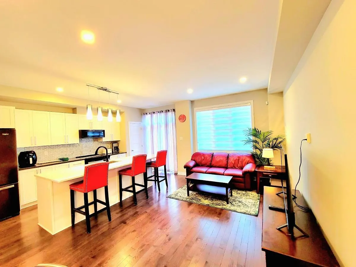 Holiday home 3 Bedroom Town House In Ottawa Close To Downtown